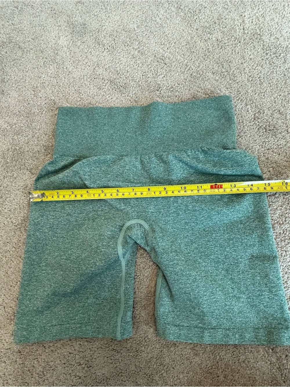 YONDIT Seamless Scrunch Butt Gym Shorts Green High Waist Biker Shorts Size M - Picture 7 of 9